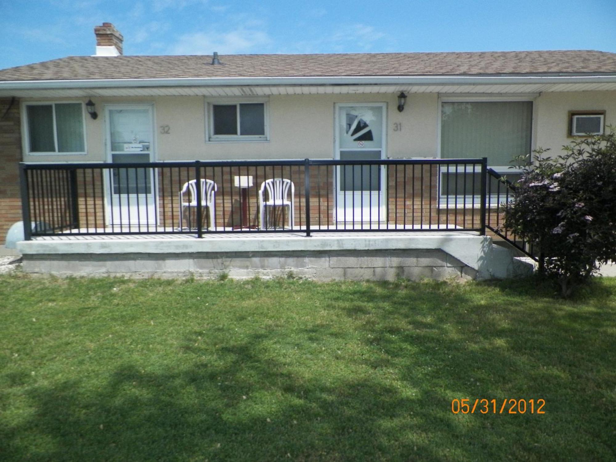 Sunparlor Motel Leamington Exterior photo